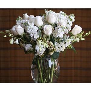 White Floral Vase – West Hollywood Florist, West Hollywood CA