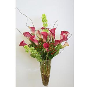Elegant Calla Lilies in the vase