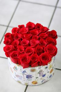LA ROSE CONTEMPO (shown better) – West Hollywood Florist, West Hollywood CA