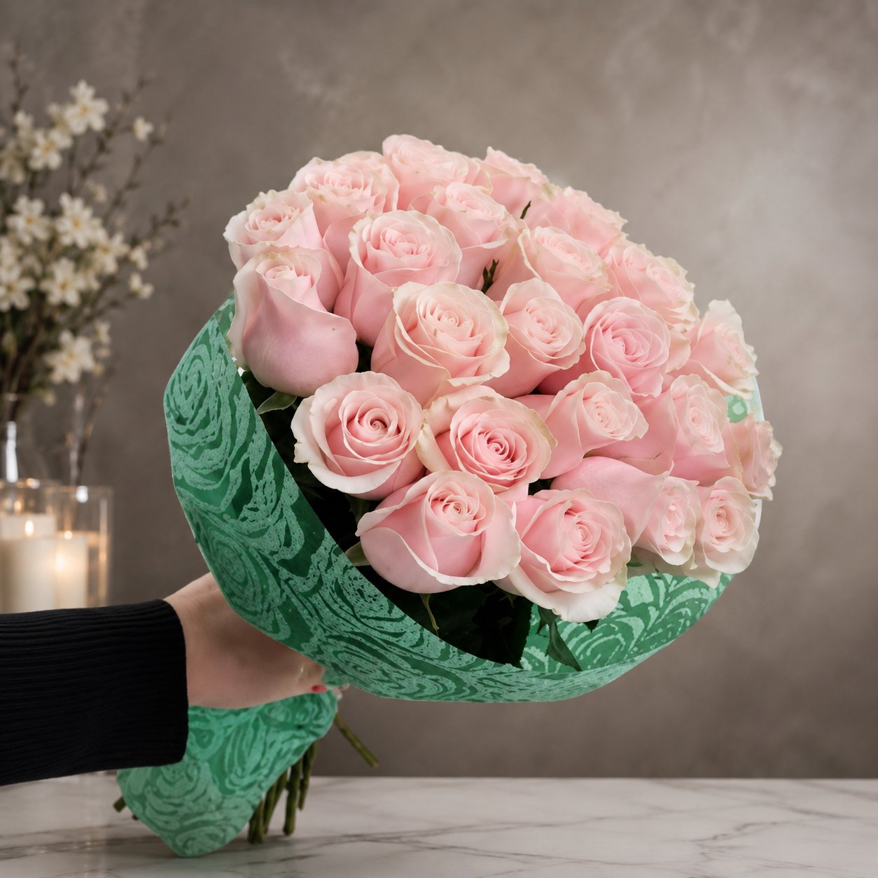 Hand-tied Roses Bouquet – West Hollywood Florist, West Hollywood CA