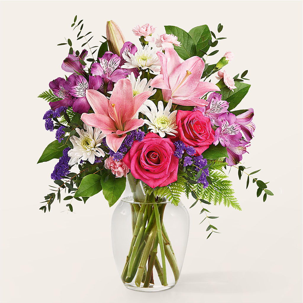 Lace & Pearls Bouquet – West Hollywood Florist, West Hollywood CA