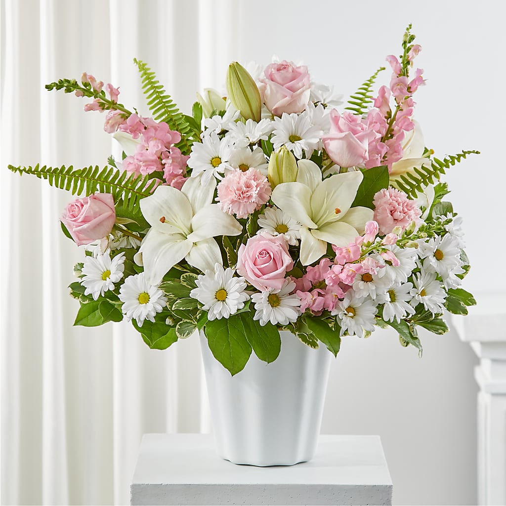 Soft Touch Tabletop Basket – West Hollywood Florist, West Hollywood CA