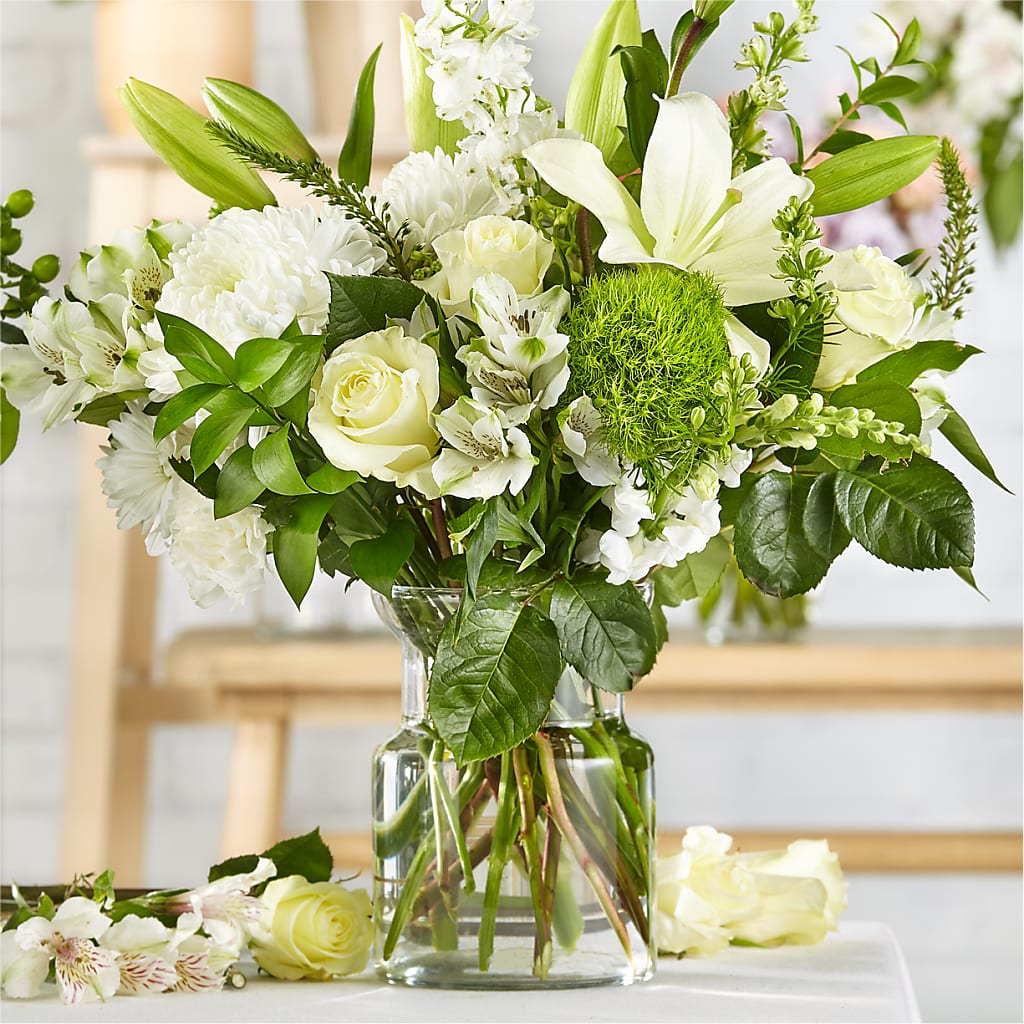 Classic Ivory – A Florist Original – West Hollywood Florist, West Hollywood CA