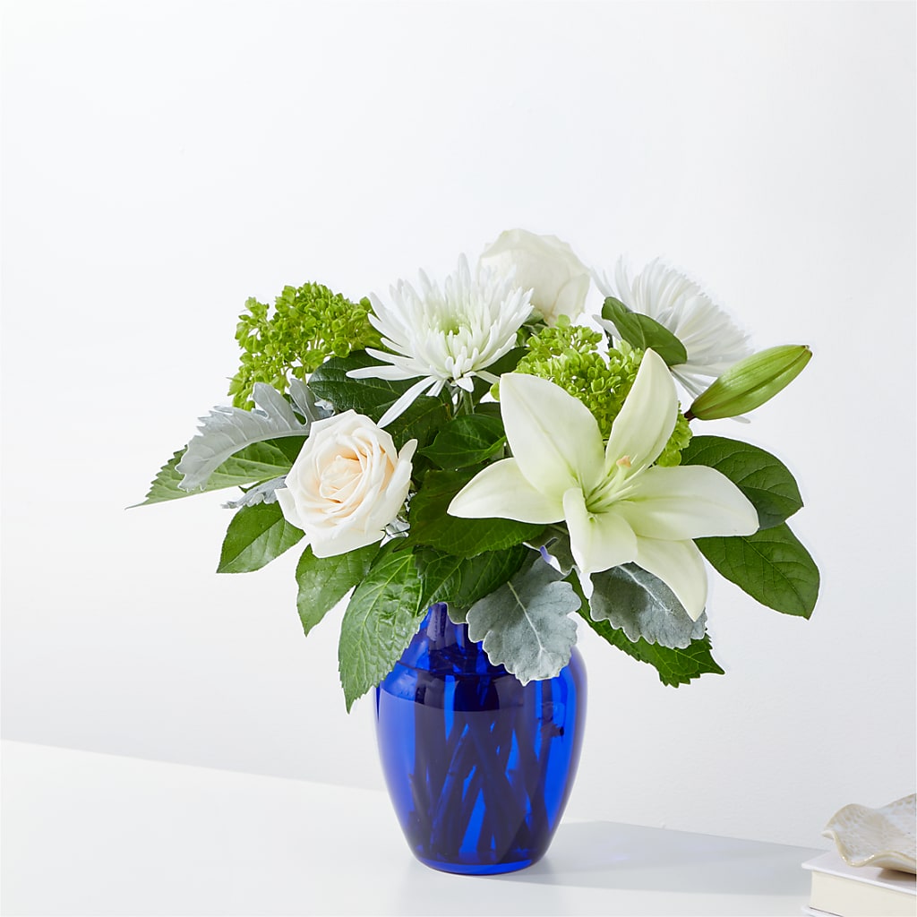 Snowy Dreams Bouquet – West Hollywood Florist, West Hollywood CA