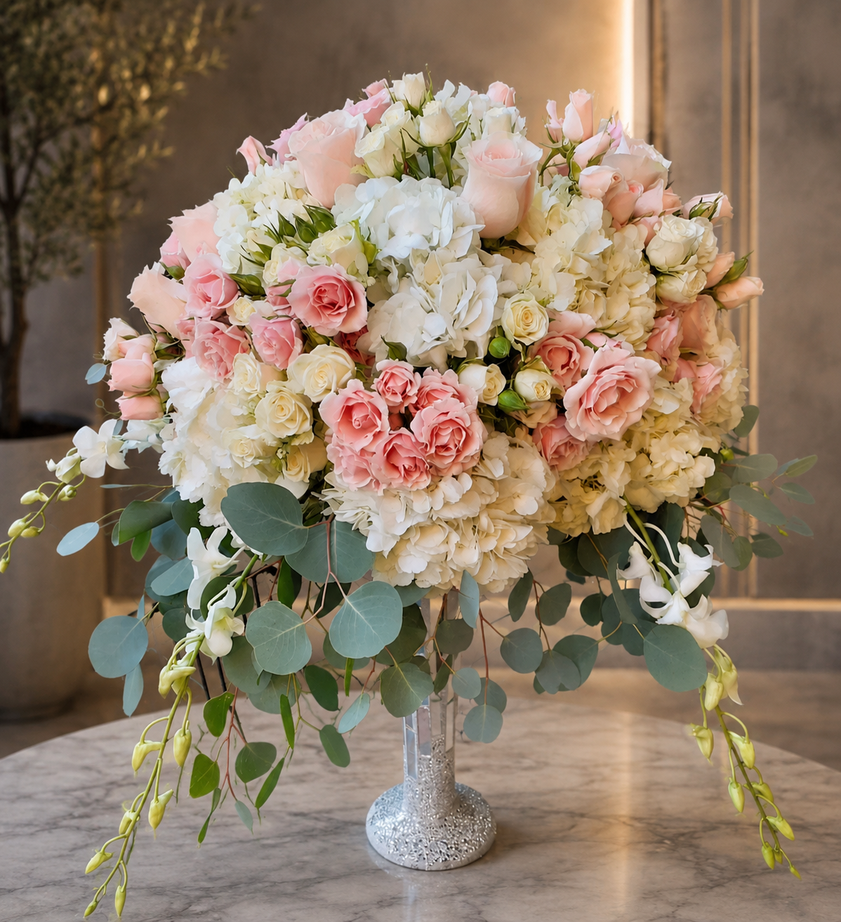 LA Grand Bouquet –  West Hollywood Florist, West Hollywood CA