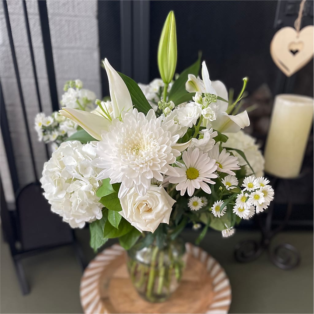 Classic Ivory – A Florist Original –  West Hollywood Florist, West Hollywood CA