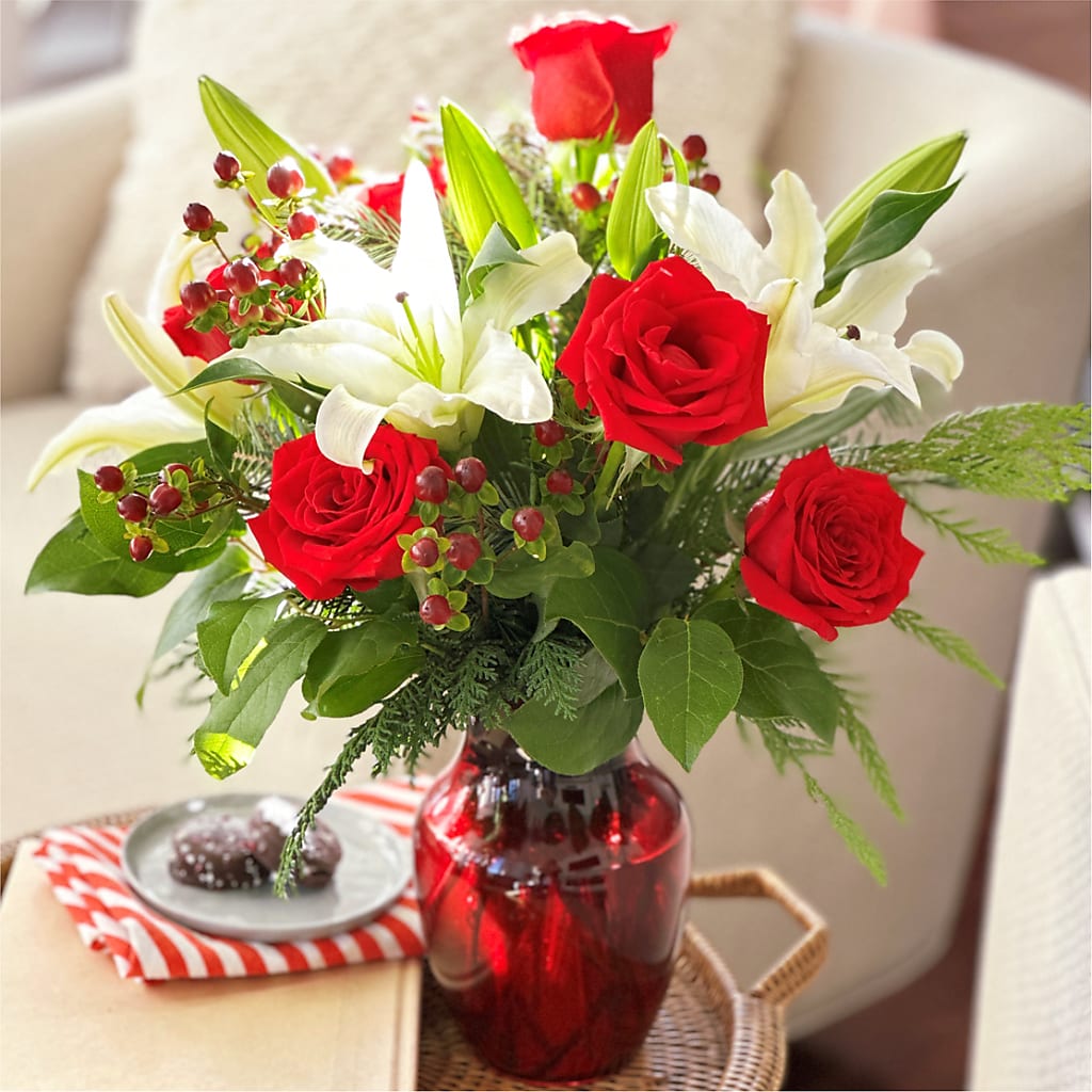 Evergreen Delight Bouquet –  West Hollywood Florist, West Hollywood CA