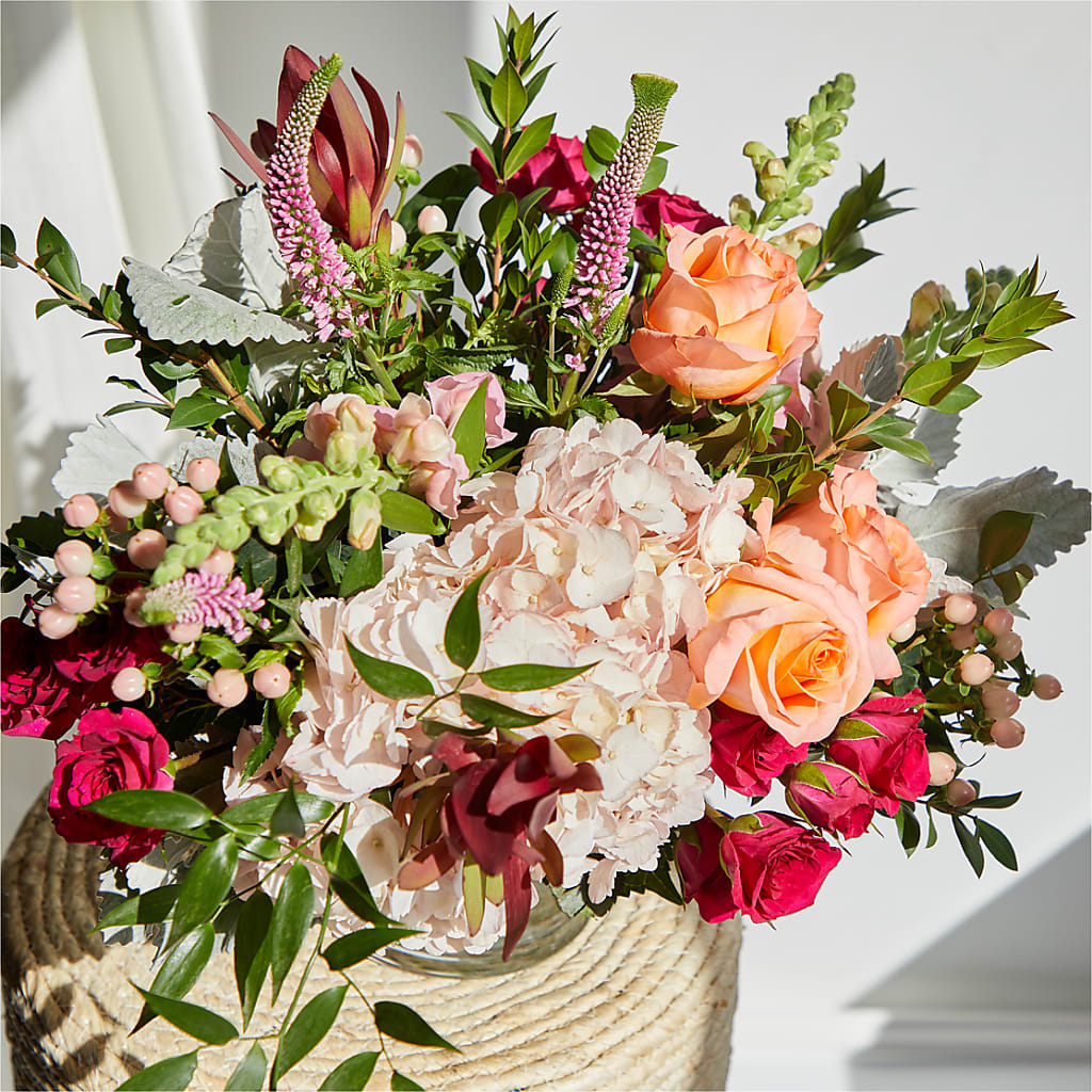 Glitz & Glam Bouquet –  West Hollywood Florist, West Hollywood CA