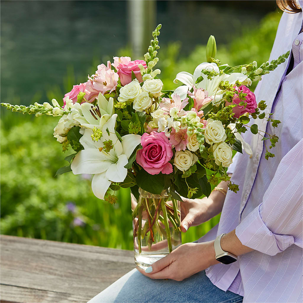 Fondly Bouquet –  West Hollywood Florist, West Hollywood CA